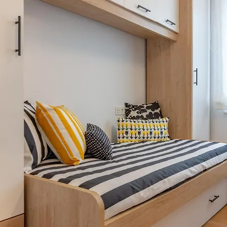 Ah La Creme De La Creme Vut6990as Apartament